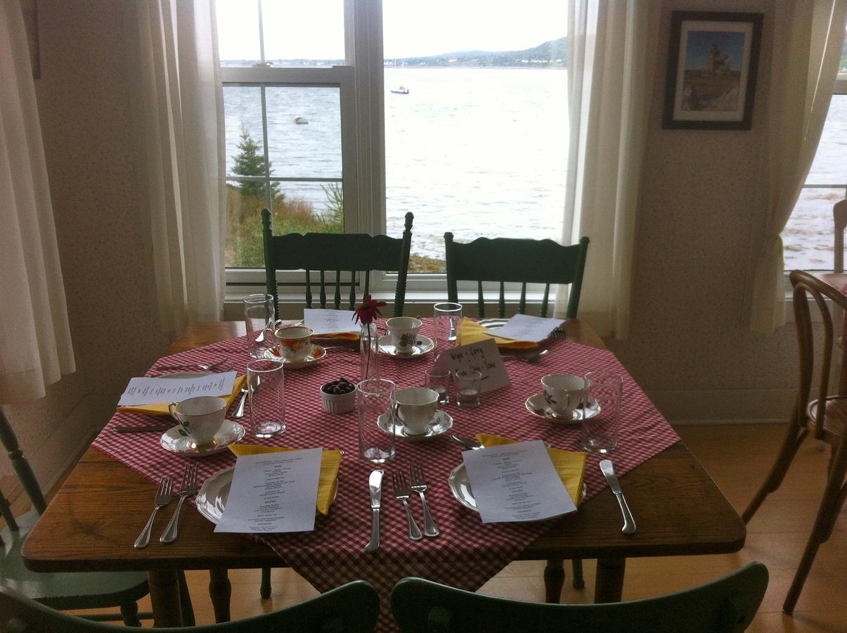 Compass Rose Heritage Inn North Head ภายนอก รูปภาพ